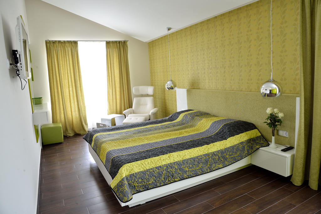 Glicinia Hotel Goldstrand Zimmer foto